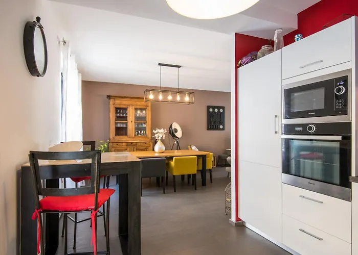 La Ruthenoise - Elegance, Clim, Parking & Jardin 度假居 罗德兹