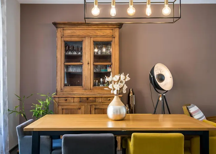 度假居 La Ruthenoise - Elegance, Clim, Parking & Jardin 罗德兹